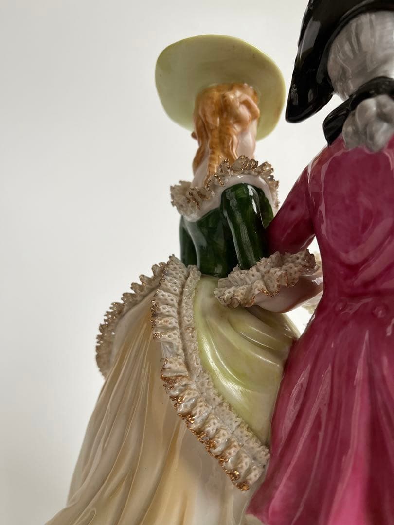 【磁器製アンティーク人形】 昭和から語りかけるセト・ノベルティ