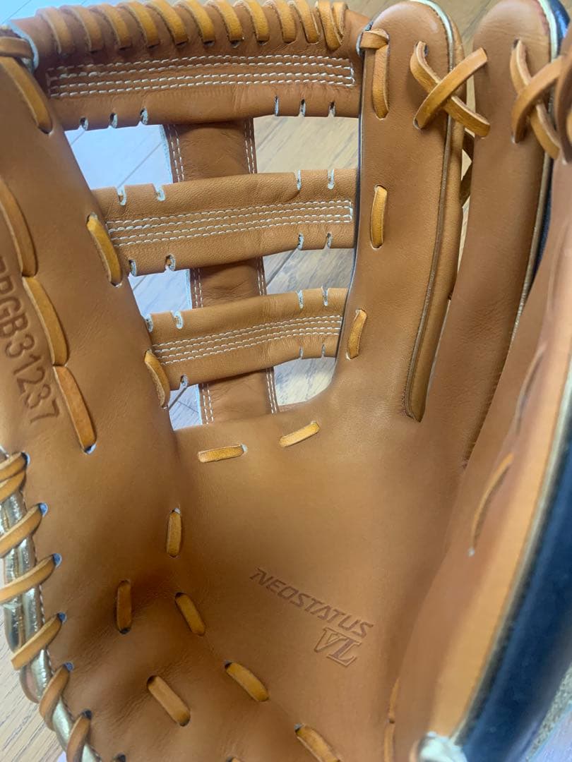 軟式用グローブ　大人外野手用　新品