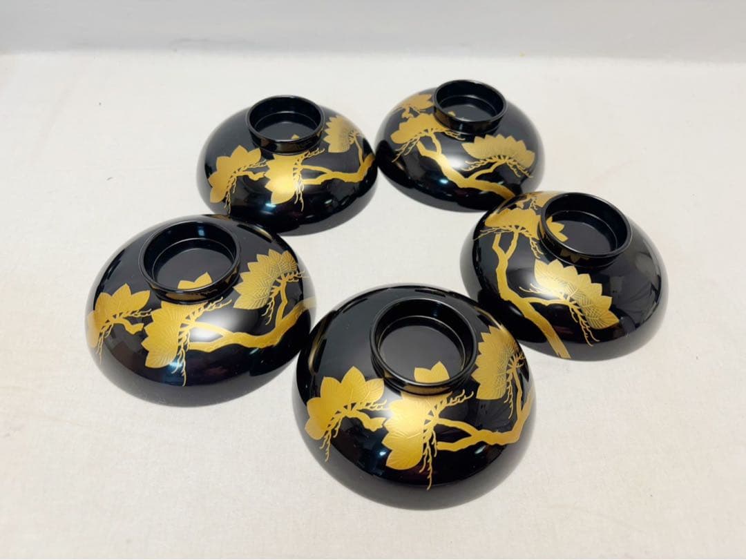 未使用 懐石道具 木製黒真塗り 本堅地 松蒔絵 吸物椀 5客揃え 和食器 共箱