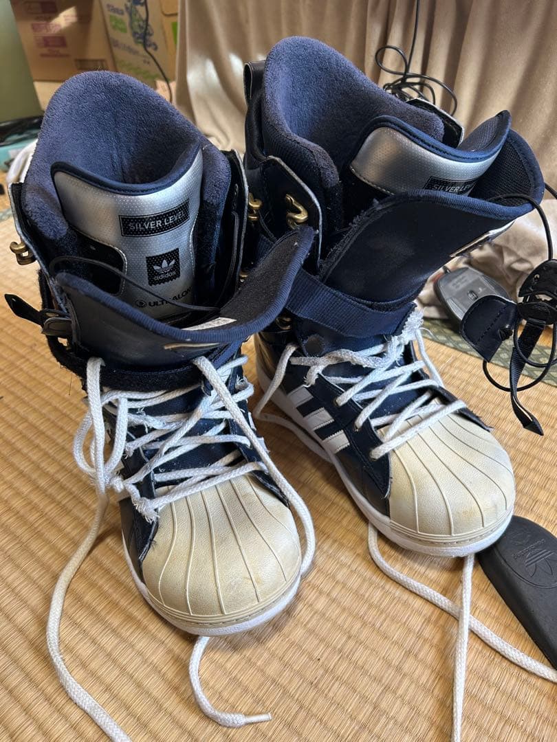 Adidas スーパースター スノーボードブーツ