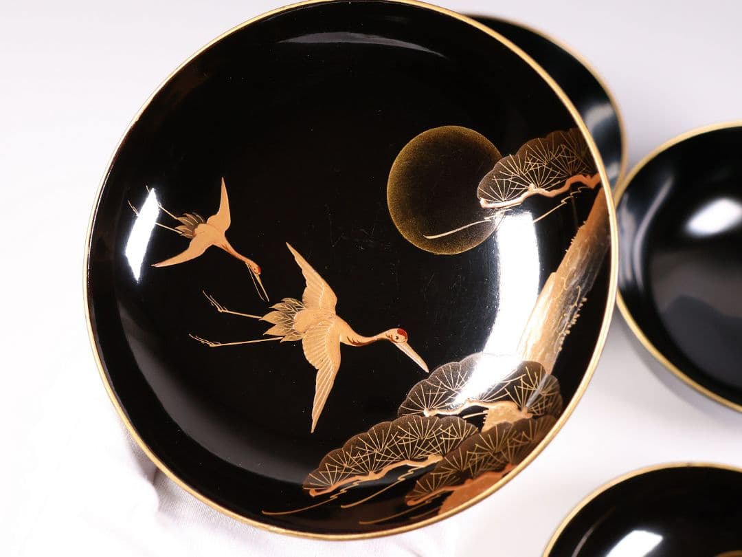 【CM377】大正期 月と松 飛翔鶴 金蒔絵 欅地溜塗 黒塗 椀二客 木製漆器