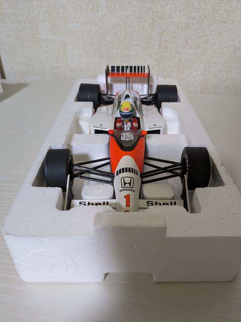 F1 アイルトン・セナ 1/18 マクラーレン MP4/5 1989年