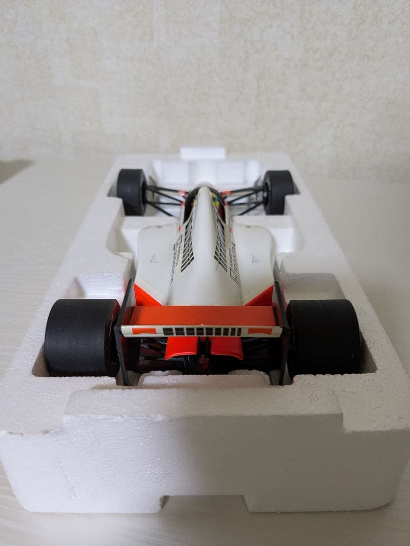 F1 アイルトン・セナ 1/18 マクラーレン MP4/5 1989年