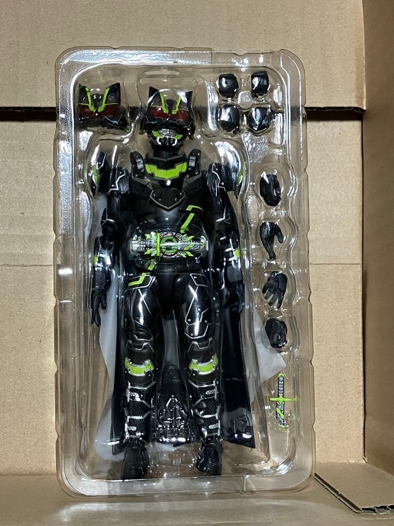 フィギュアーツ 仮面ライダータイクーン　ブジンソード