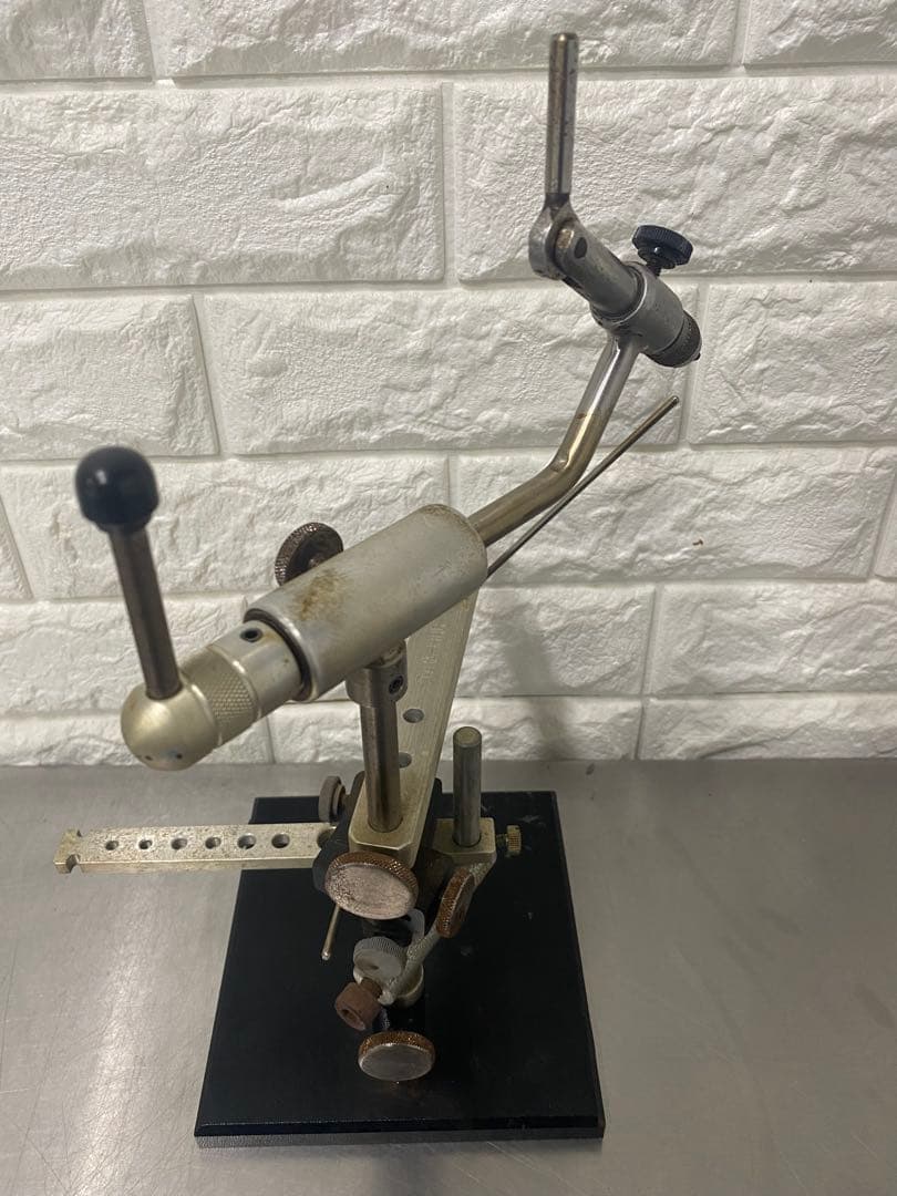 ダイナキング フライタイイングバイス　バラクーダ