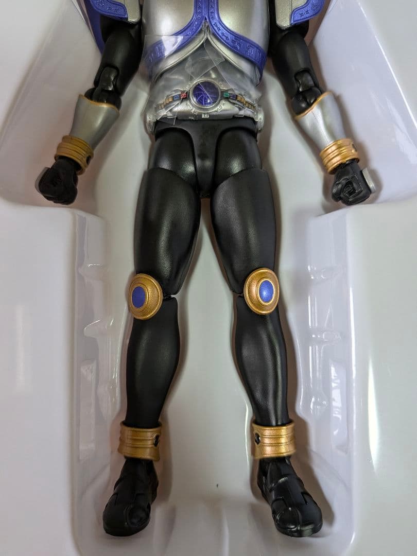 真骨彫　仮面ライダークウガ　タイタンフォーム