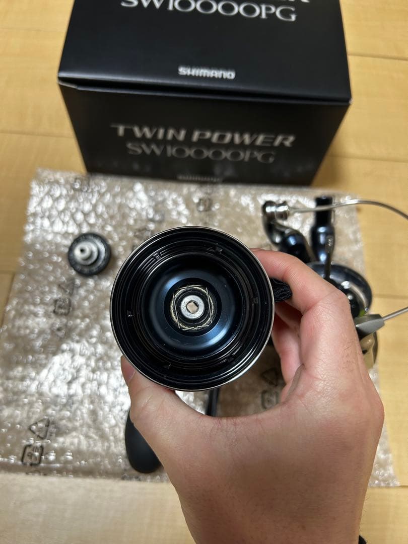 SHIMANO TWIN POWER SW10000PG スピニングリール