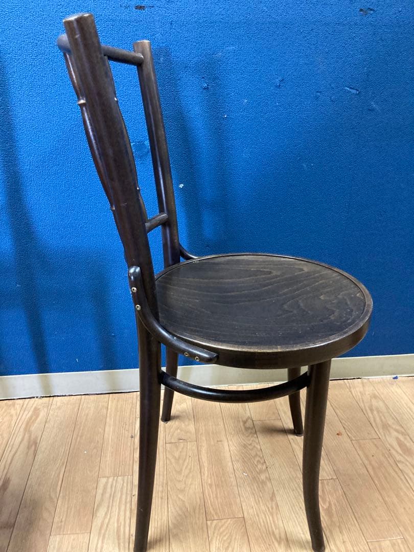 D 東ヨーロッパ　チェコ　椅子　チェア　アンティーク調　ヨーロピアン　木製　茶系