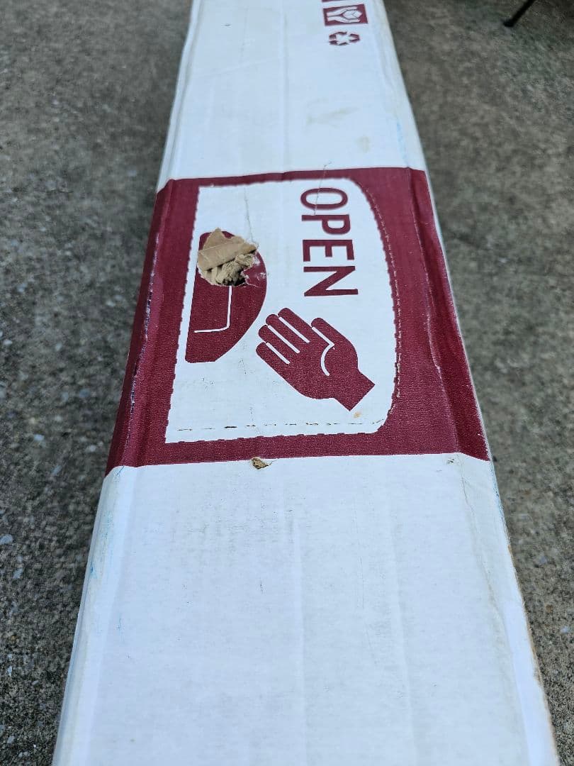 【未使用】カンタンタープ　KT915KYG　240×240×230cm 箱に汚れ