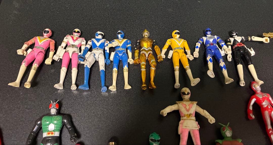 特撮ヒーロー フィギュア3体追加で50体