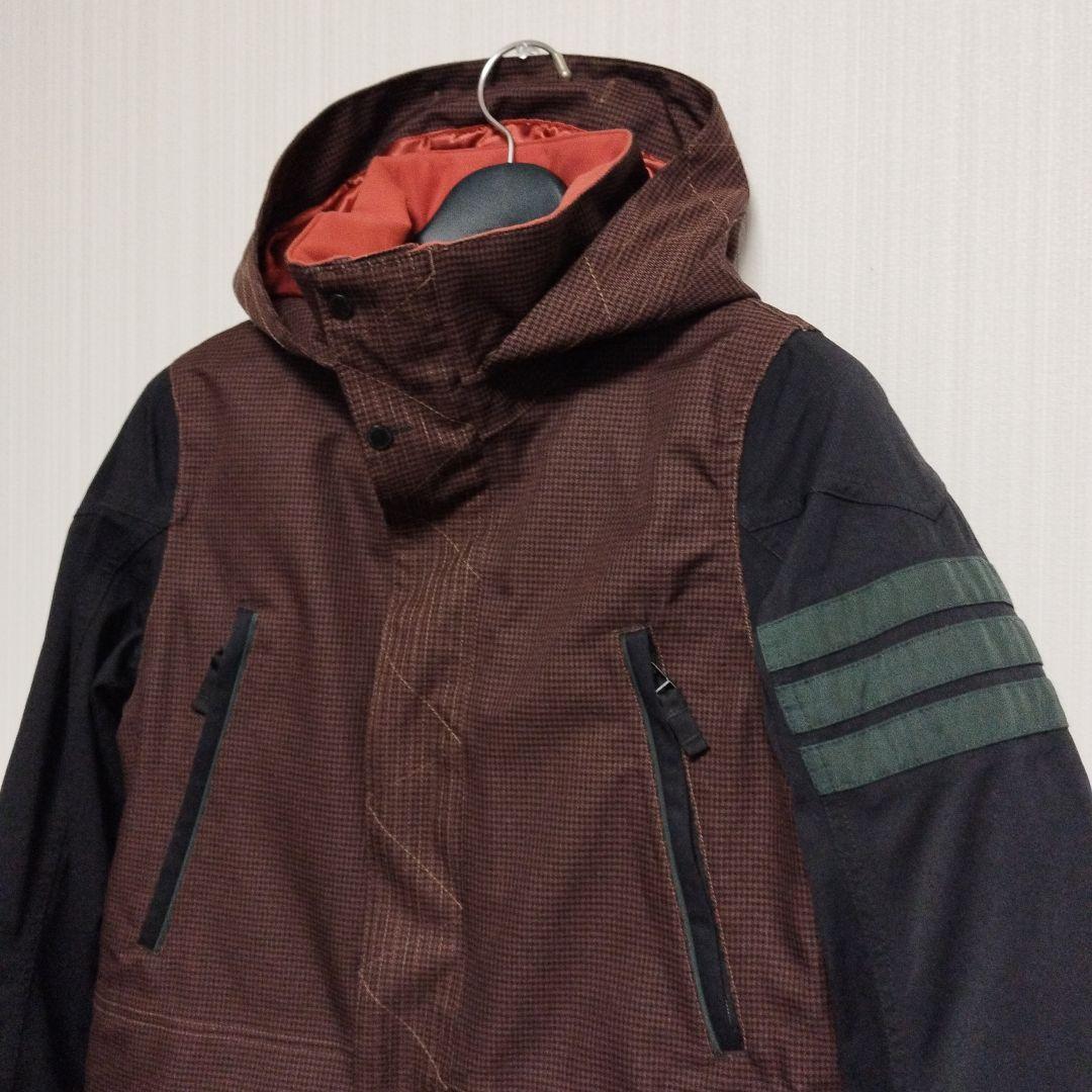 【極美品】バートン　スノボーウェア　ジャケット　M　レディース