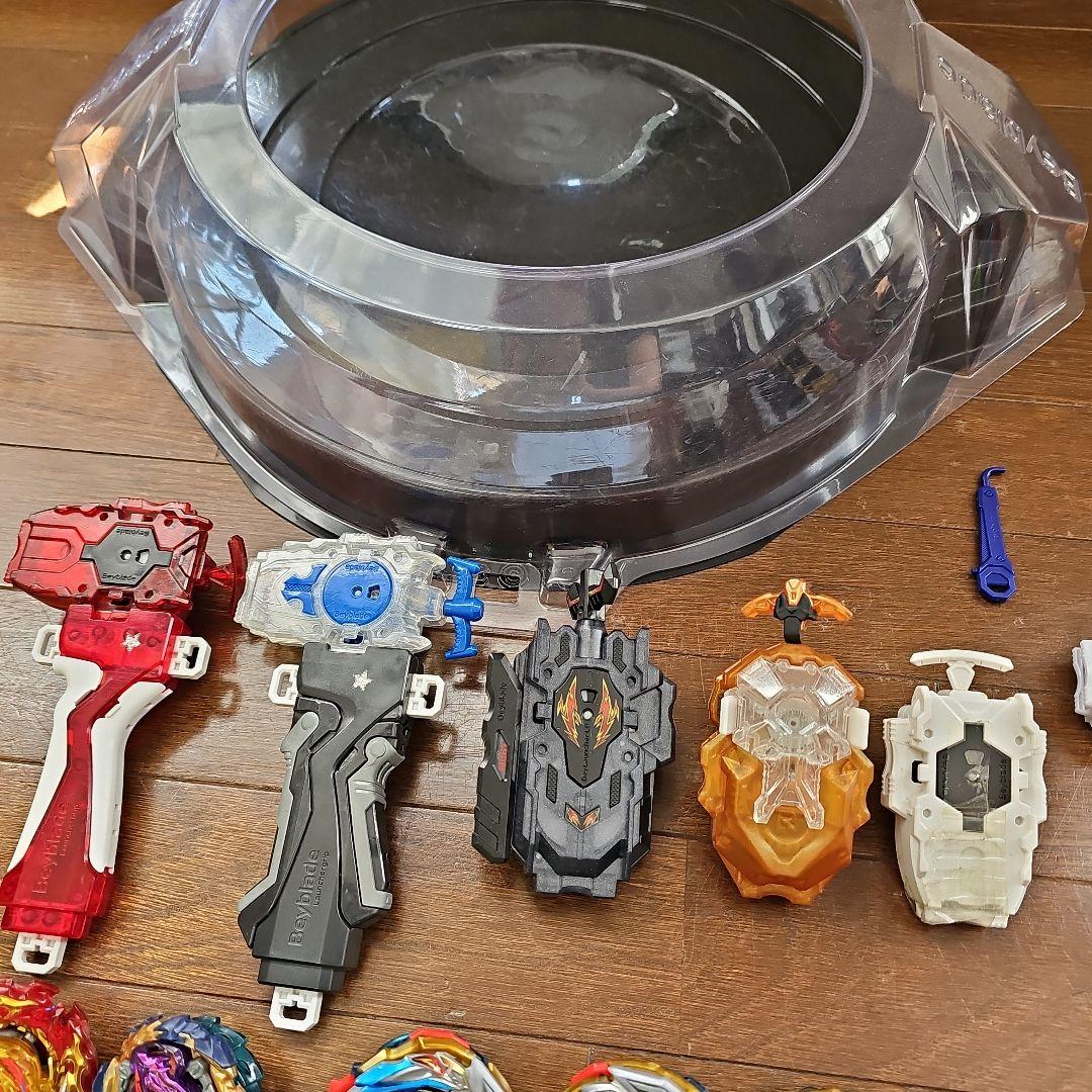 ベイブレードセット（スタジアム・ランチャー付き）