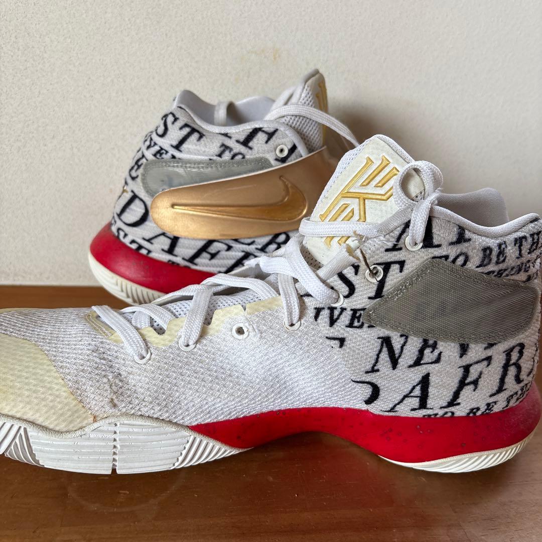 Nike Kyrie 5 ホワイト/ゴールド/レッド