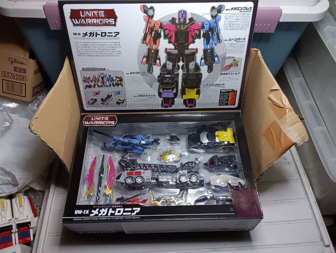 超激レア!中古品トランスフォーマー ウーマンデストロン合体女兵士メガトロニア