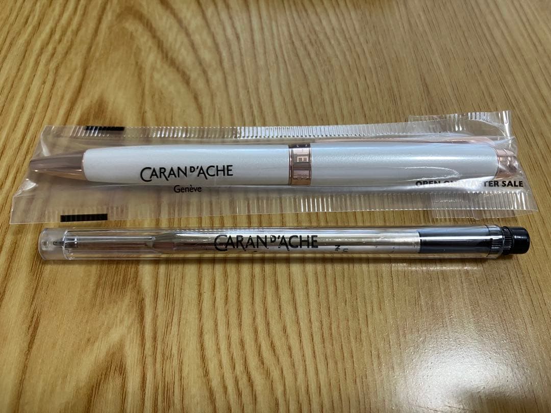 PATEKPHILIPPE CARAN D'ACHE ボールペン