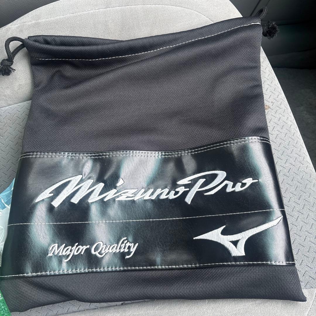 N*5様 ミズノプロTM型　BSSショップ限定品　サイズ9 未使用　良型