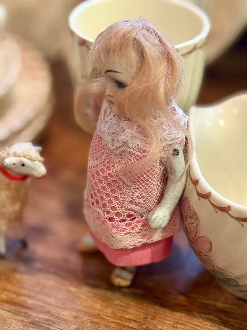 アンティーク　ミニョネット　＊ピンクのドレス＊　ドール　オールビスク