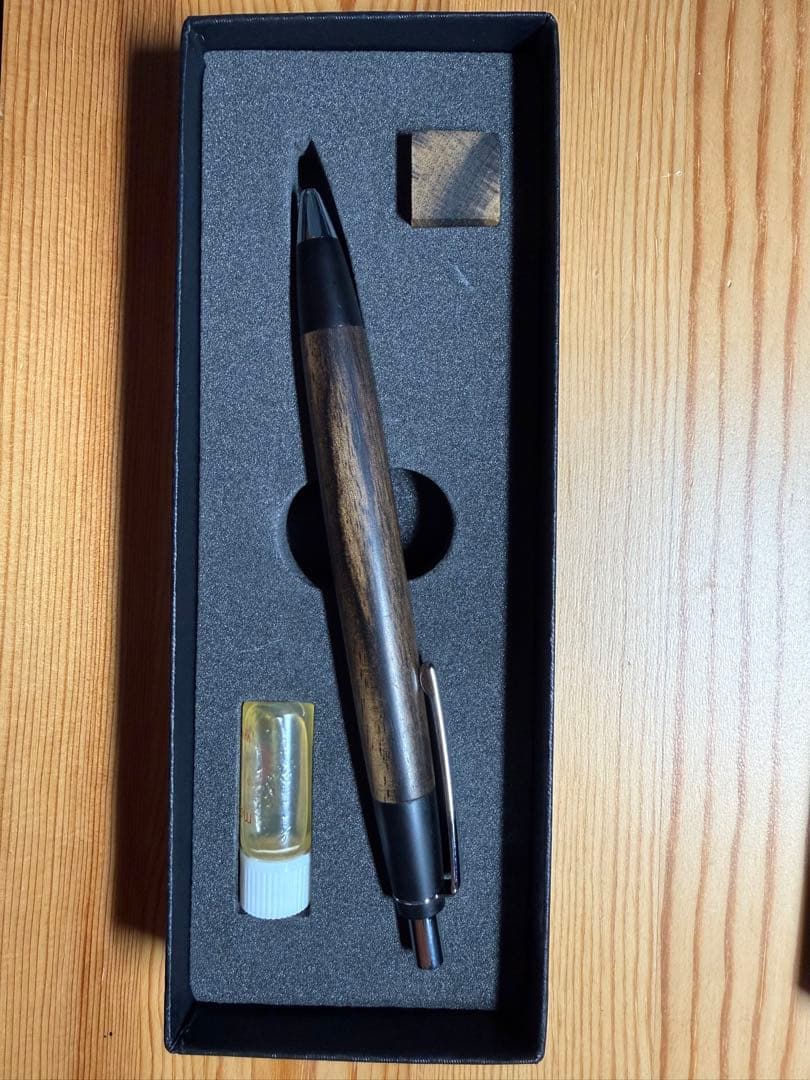 野原工芸　黒柿ボールペン