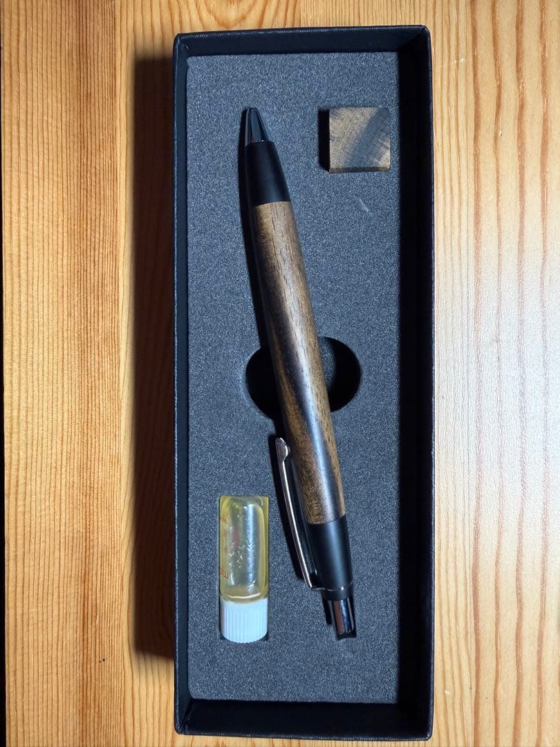 野原工芸　黒柿ボールペン