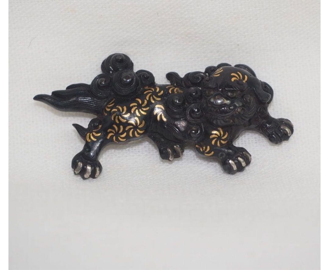 もひさ送料無料コレクター放出品江戸時代金銀象嵌獅子武士図目貫2点刀装具木箱