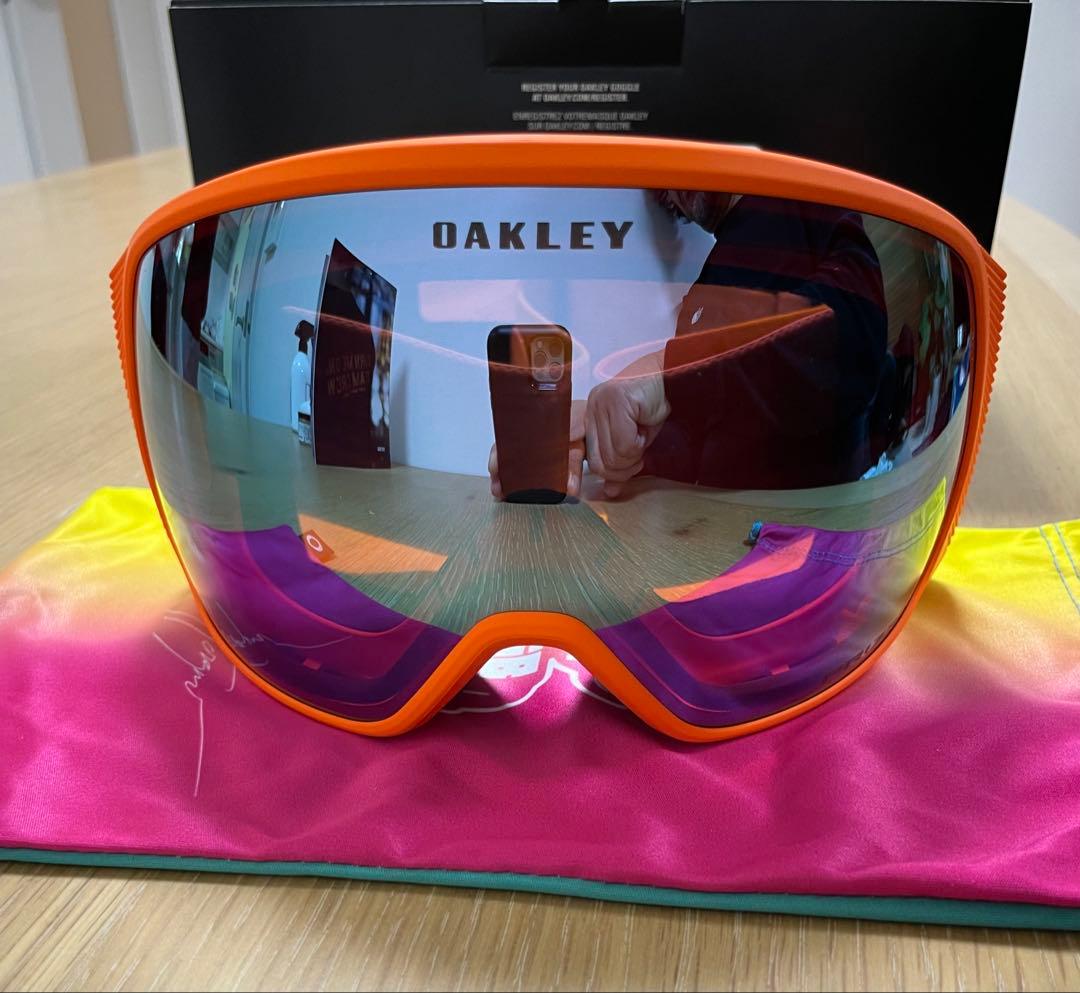 OAKLEY オークリー　スノーゴーグル　フライトトラッカーXL限定新品未使用品