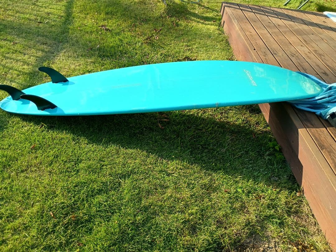 ファンボード エッセンスessenseサーフボード　ミッドレングス6.6フィン