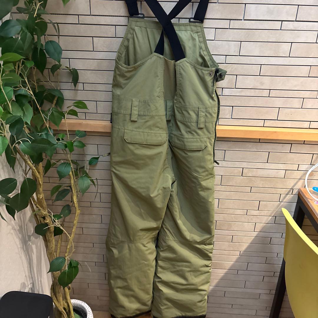 美品　Burton キッズ　ビブパンツ　Mサイズ　140