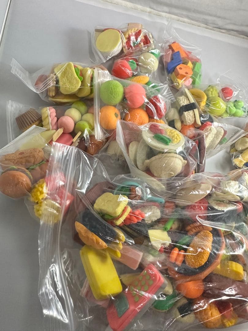 キャラクター消しゴムセット おもしろ消しゴム 大量