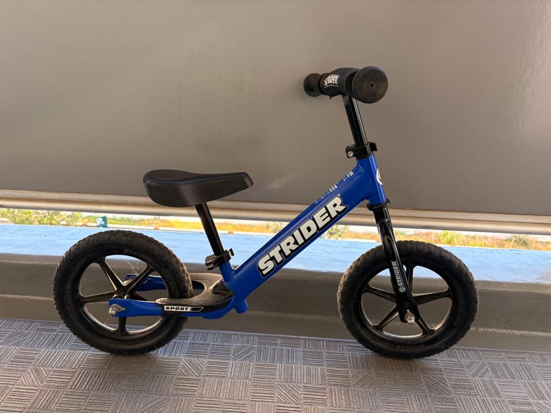 STRIDER ストライダースポーツモデル 青 ブルー