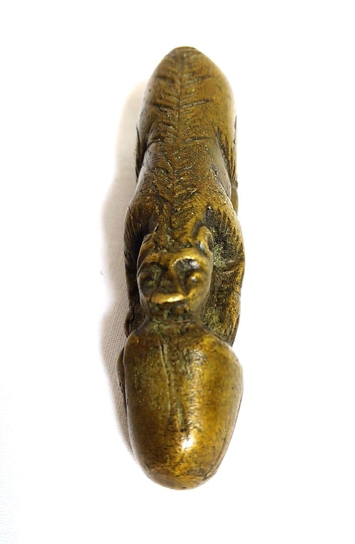 ヴィンテージ タイ 真鍮製 御守り 置物 男性器モチーフ 虎装飾 重厚感あり