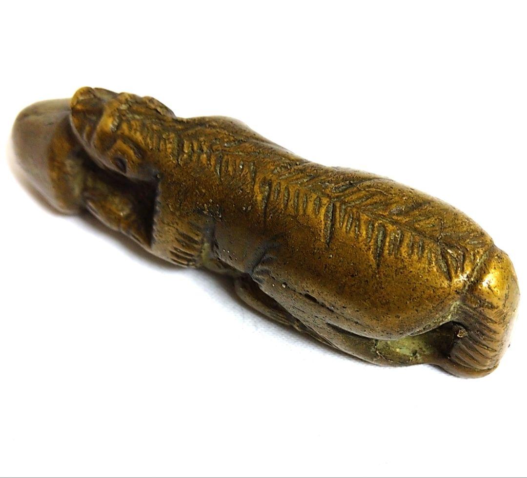 ヴィンテージ タイ 真鍮製 御守り 置物 男性器モチーフ 虎装飾 重厚感あり