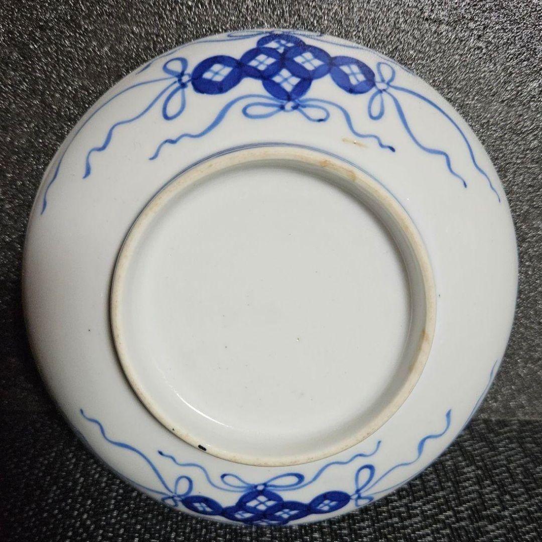 江戸時代末期～明治時代　後期色鍋島　色鍋島　墨弾技法　青海波に壺甕の図皿　櫛高台