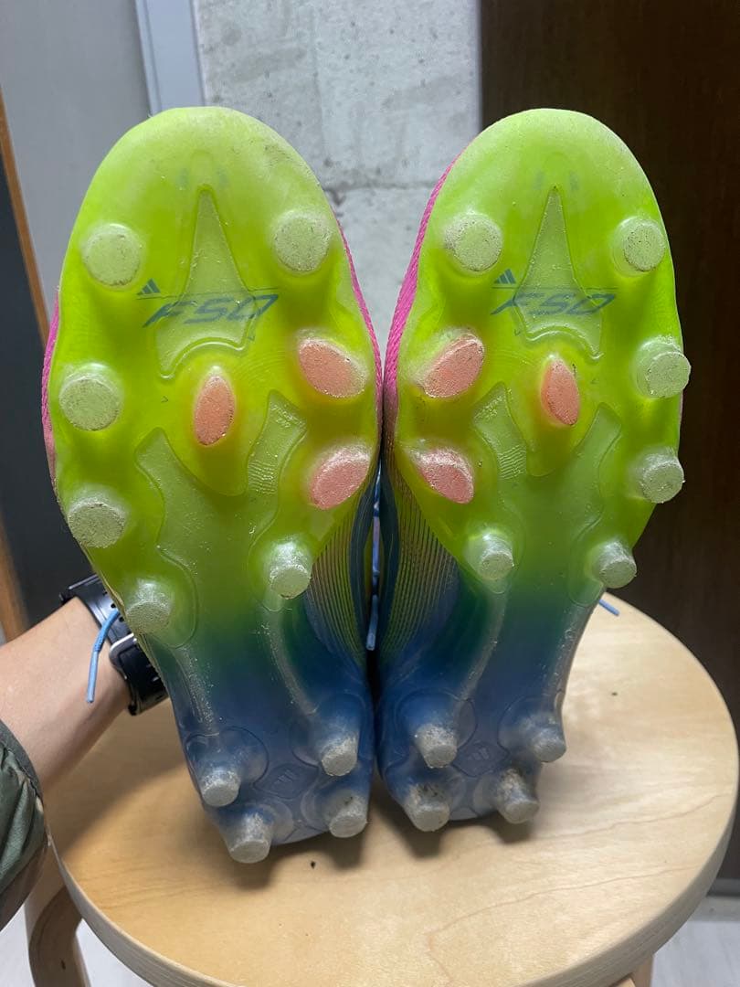 アディダス　f50