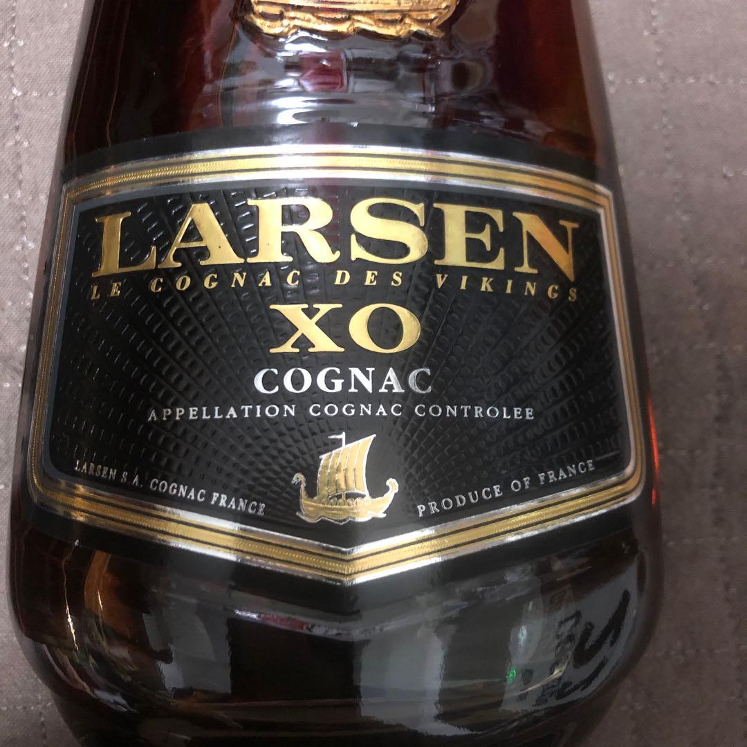 LARSEN XO コニャック　７００ml