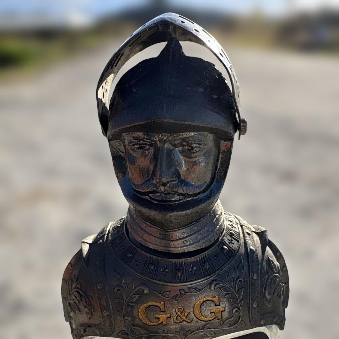 NIKKA WHISKY ゴールド＆ゴールド 750ml空ピン鎧兜　非売品