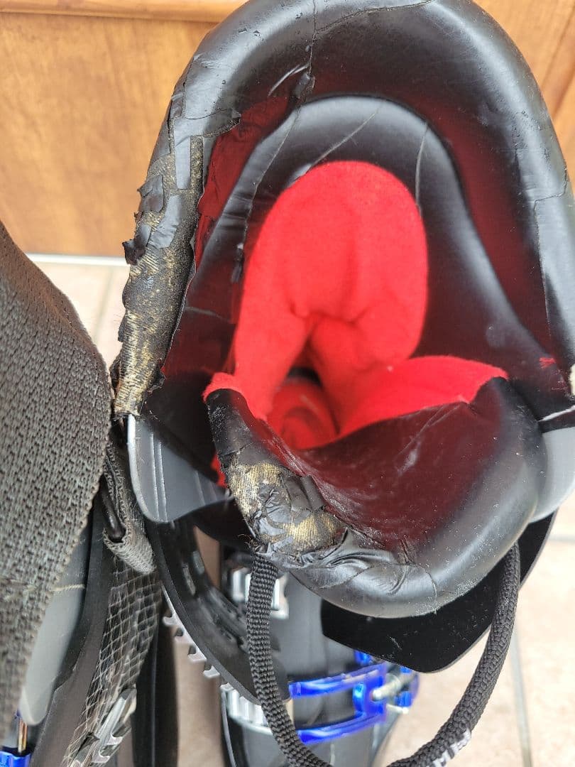 SALOMON　FALCON　24センチ