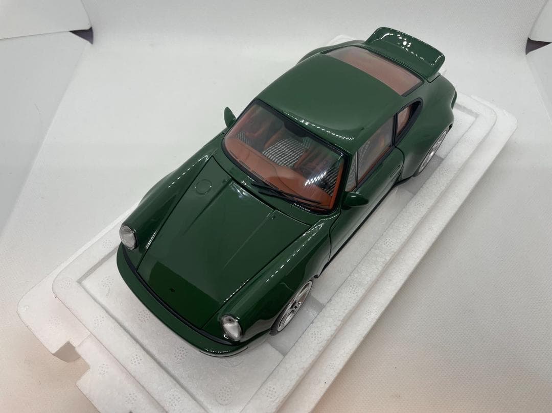 601-008 Almost Real 1/18 ポルシェ 911 RUF