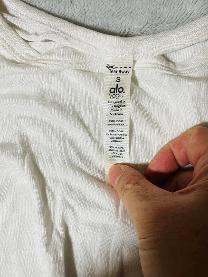 Ruru99 　alo yoga COVER LONG SLEEVE