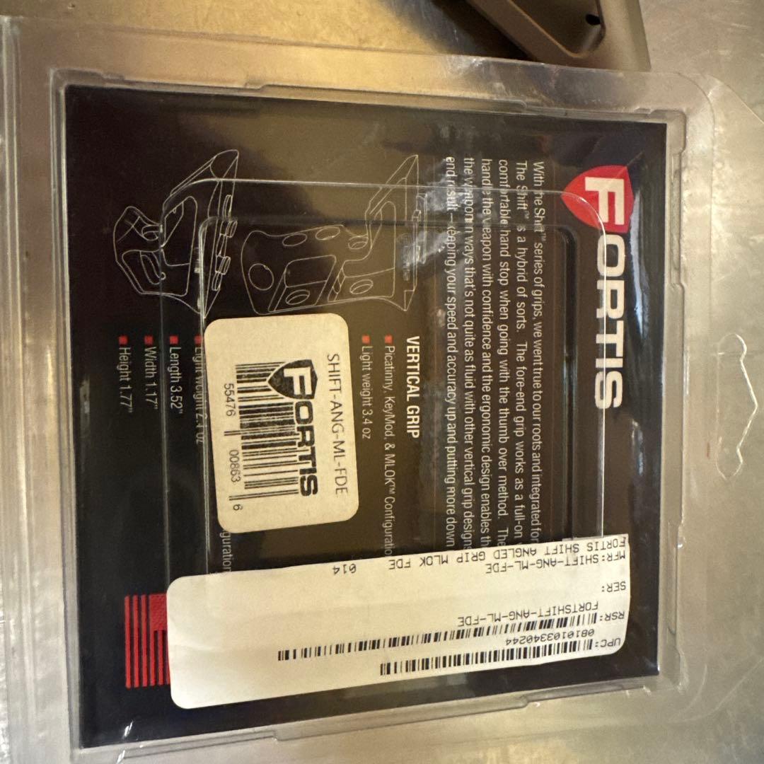 実物FORTIS SHIFTフォアグリップFDEフォルティス　フォアグリップ