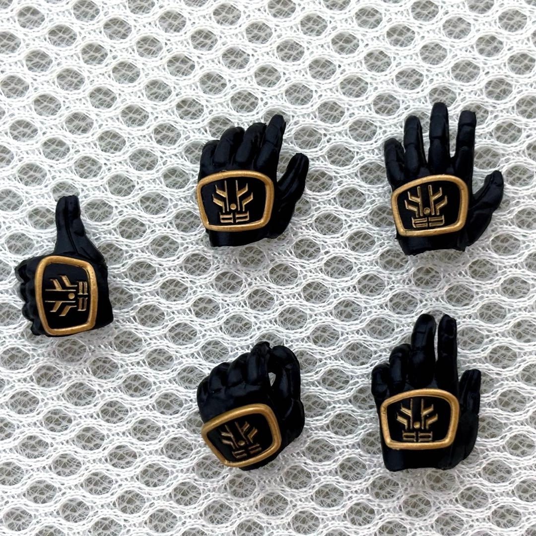 S.H.Figuarts(真骨彫製法)仮面ライダークウガ アルティメットフォーム