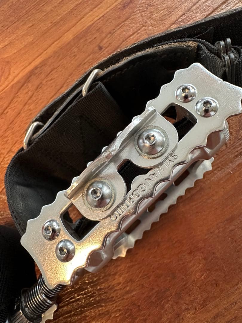 MKS SYLVAN GORDITO HoldFastレザーストラップ付