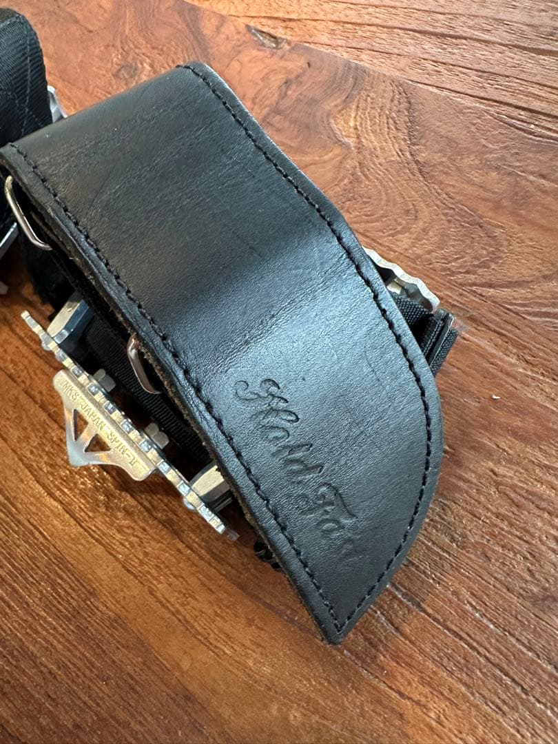 MKS SYLVAN GORDITO HoldFastレザーストラップ付