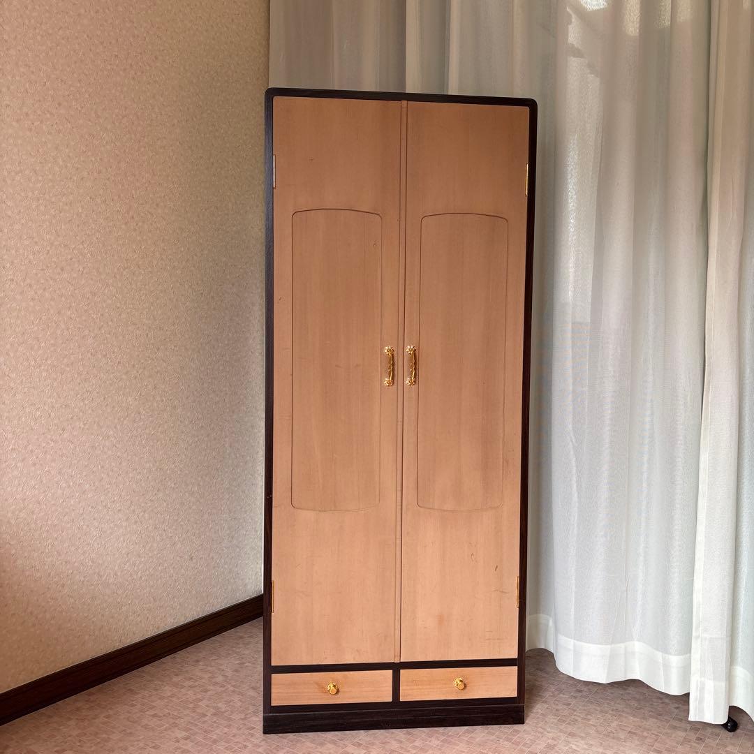 三味線用桐箪笥　３棹掛け　小物引き出し２カ所付　総桐