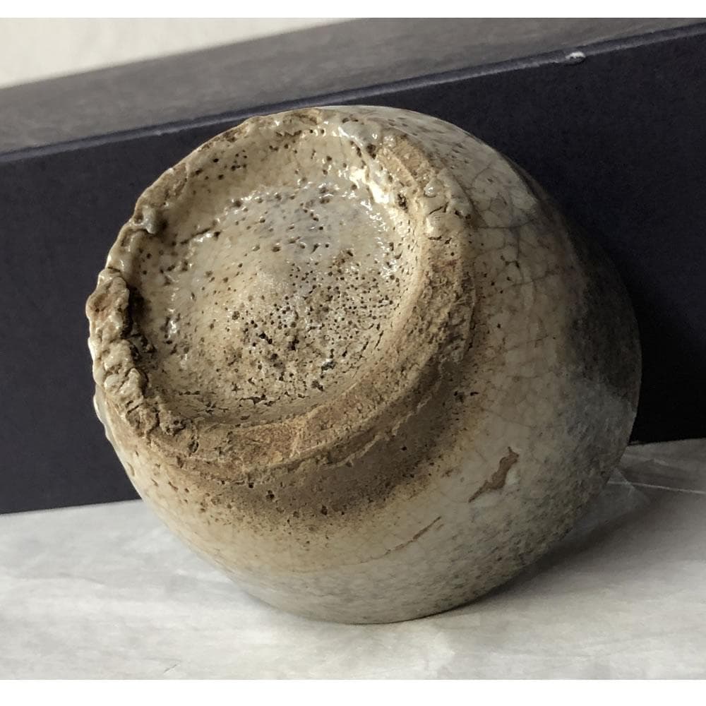 w048 李朝 ぐいのみ 木箱入り 酒器