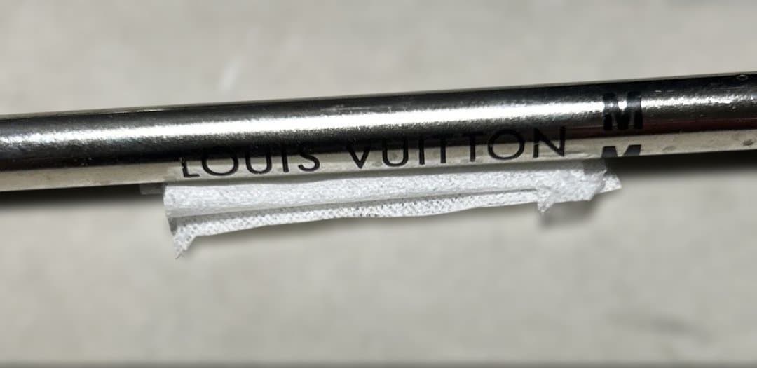 ルイヴィトン ドック・ダブルラッカーボールペン ツイスト式ブラック x シルバー