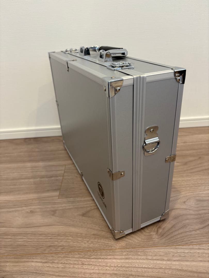 TOYGER CEO Storage アタッシュケース シルバー