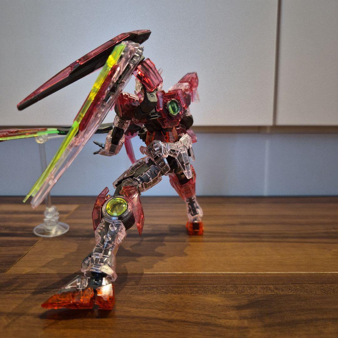 RG ガンプラ ダブルオークアンタ ガンダムベース