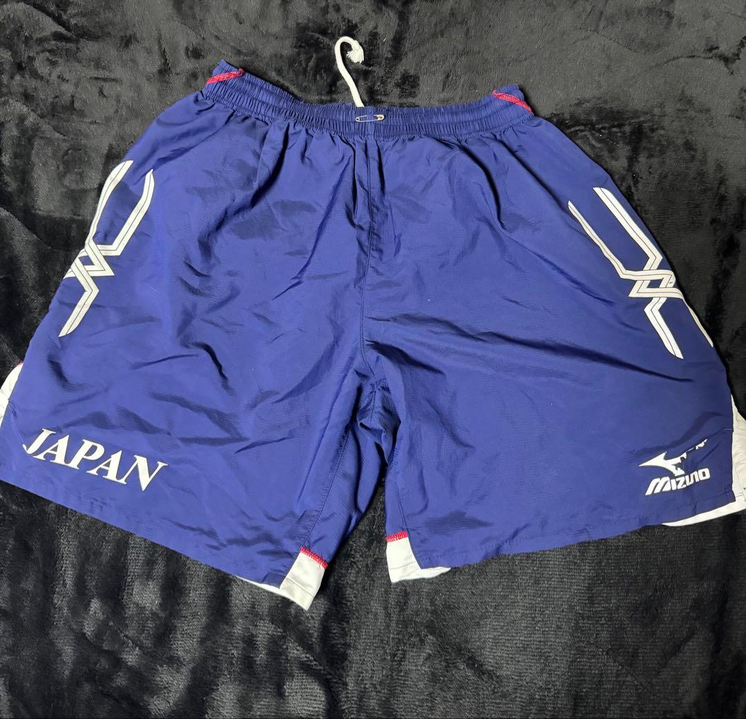体操日本代表ハーフパンツ