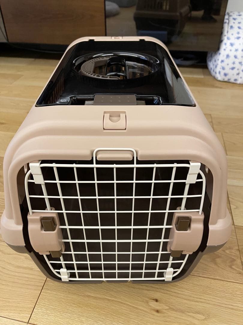 Richell 犬用キャリー ベージュサイズ:中型犬用 / Sサイズの犬4匹