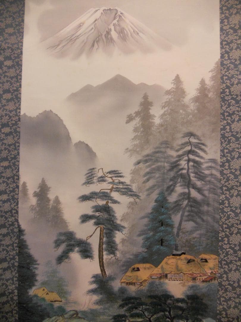 掛け軸 忠義 彩色山水 絹本 希少 軸装 茶道具 掛軸 美品 二重化粧箱 です。